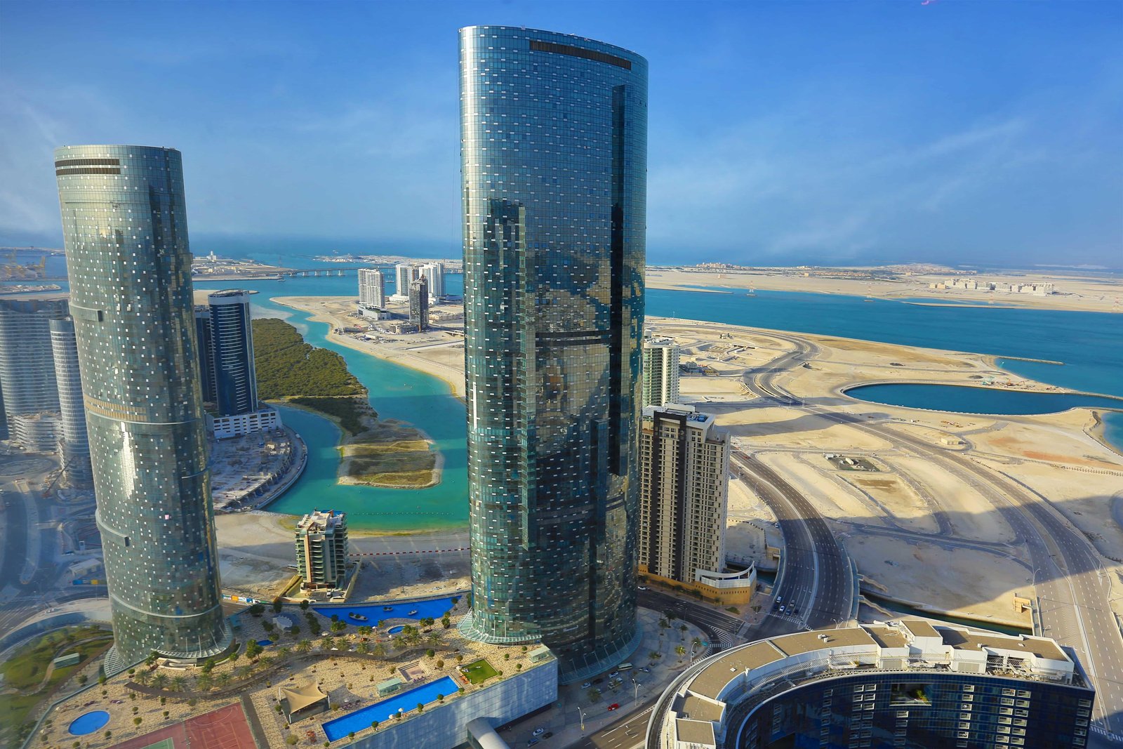 Sky Tower freehold development entrance and podium amenities Al Reem Island